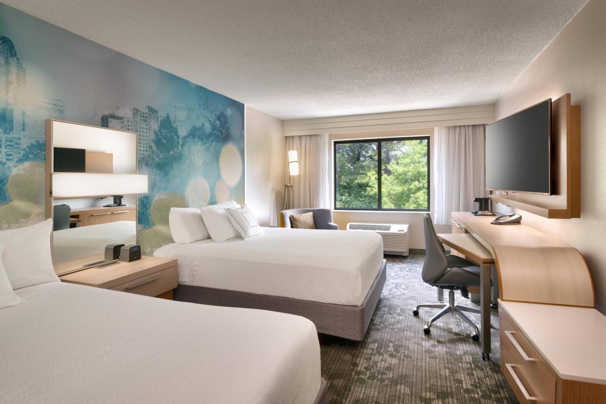 Courtyard By Marriott Charlotte Airport Loso