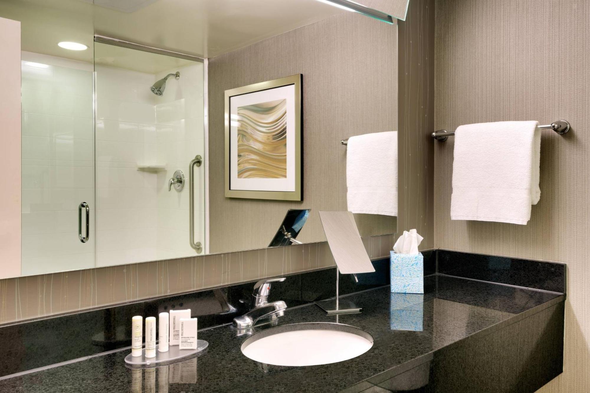 Hotel Courtyard By Marriott Charlotte Airport Loso