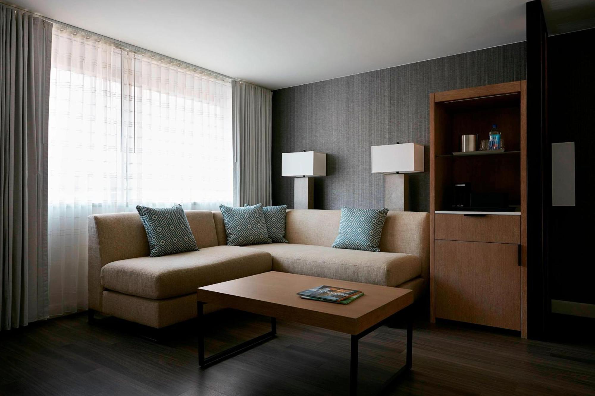 Hotel Marriott Center 4*