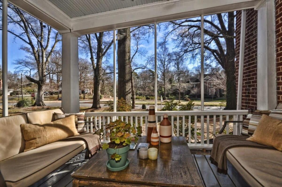 2 Bedroom In Myers Park With Comfortable Screened Porch Charlotte
