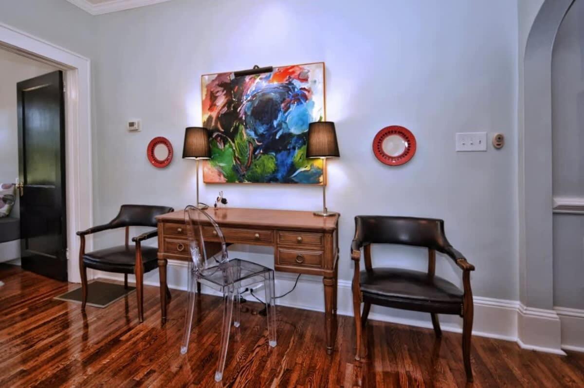 2 Bedroom In Myers Park With Comfortable Screened Porch *