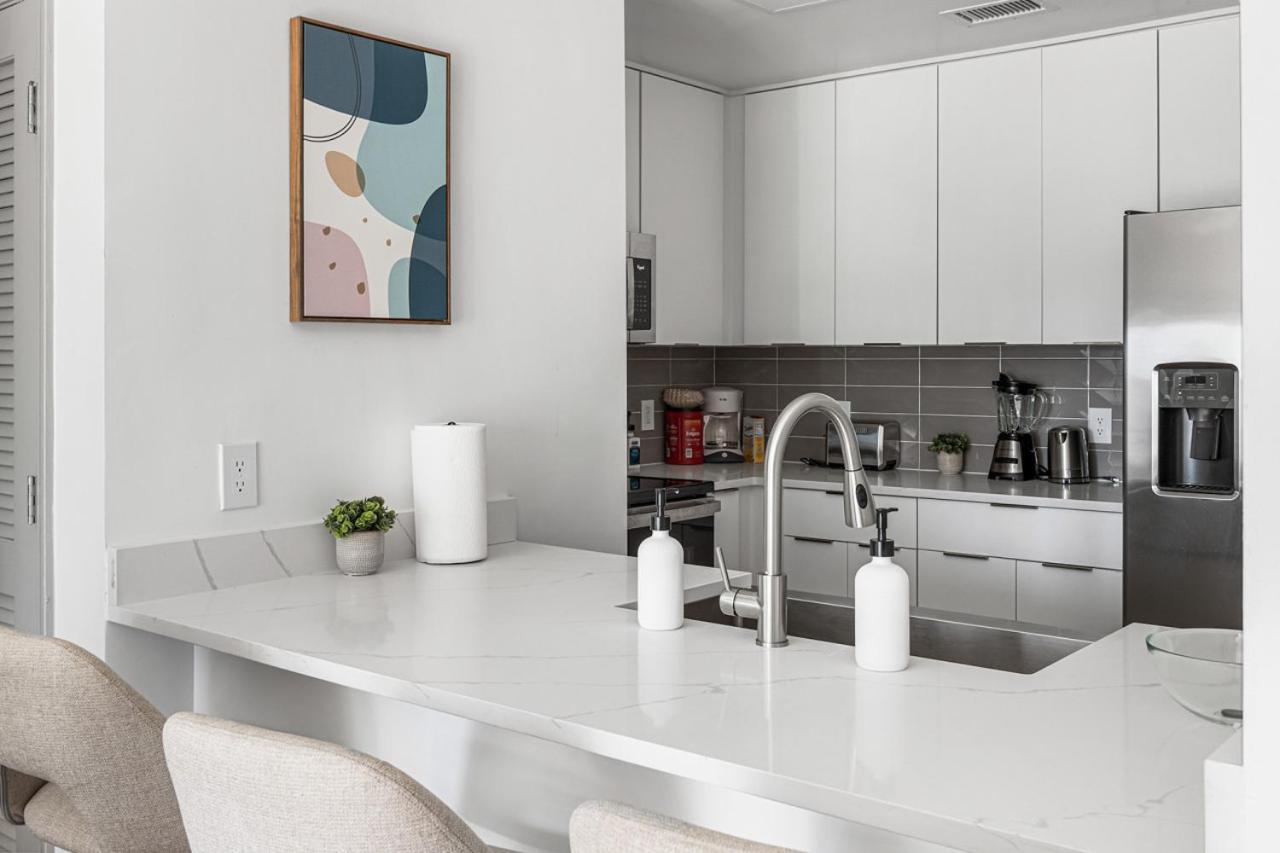 Carolina Blue - Stunning Views, Free Parking And Wifi Apartment *