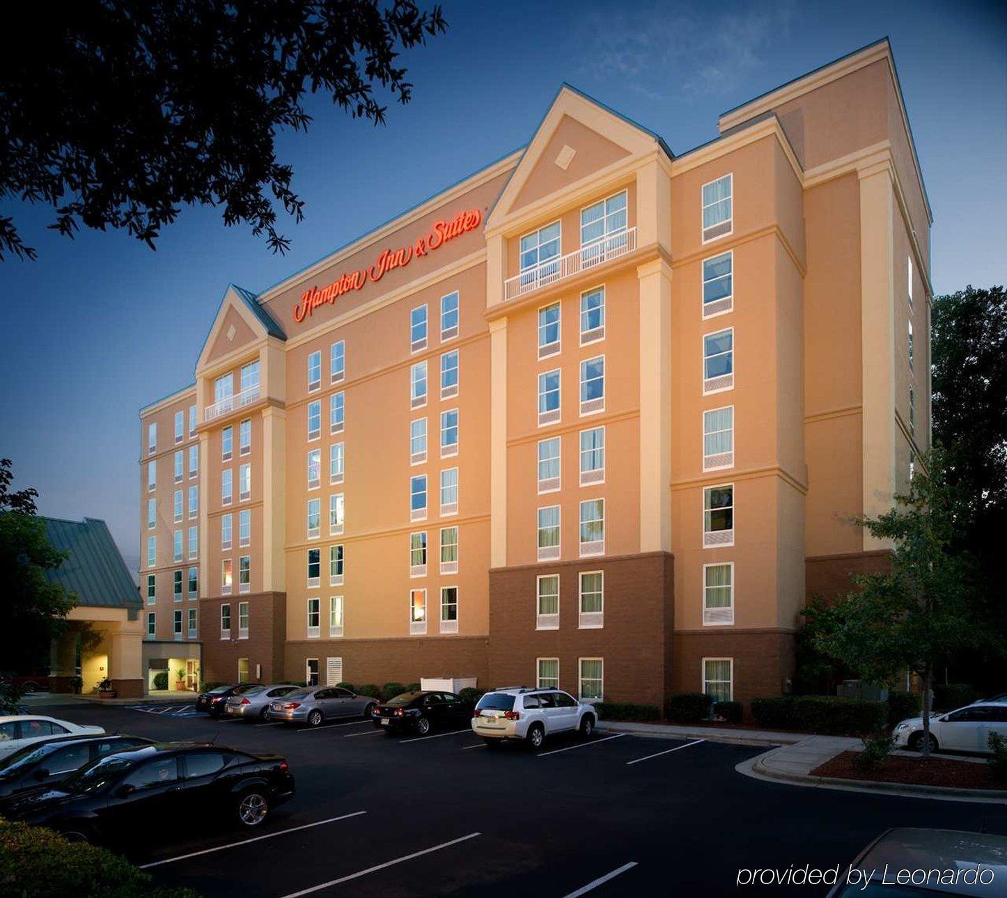Hotel Hampton & Arrowood Rd Charlotte