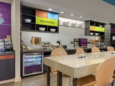 Hotel Home2 I-77 South 3*