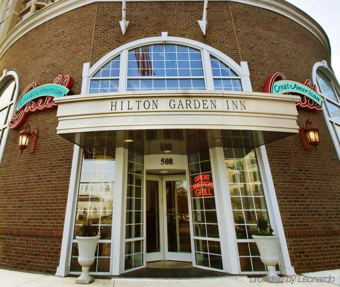 Hotel Hilton Garden Uptown 3*