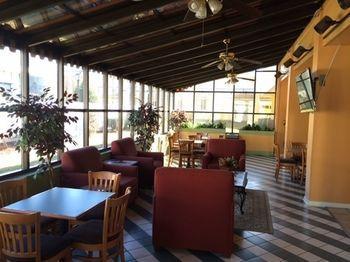 Red Roof - Airport 2*