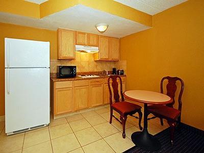 Hotel Wyndham Garden Airport Southeast 3*