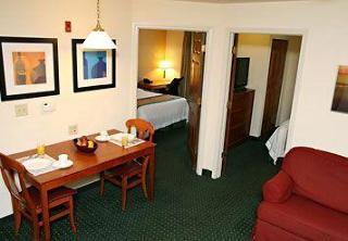 Hotel Towneplace By Marriott Arrowood Charlotte