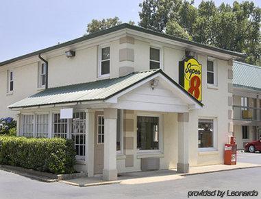 Super 8 By Wyndham Downtown Area