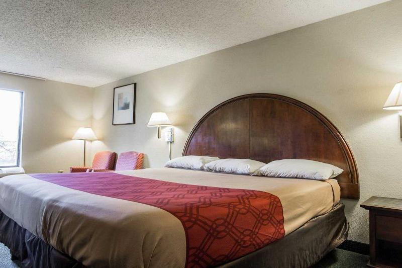 Quality Airport-near Uptown Hotel 2*