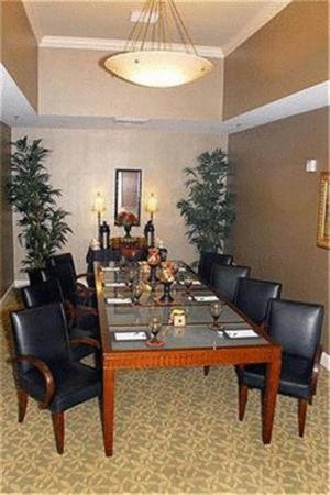 Courtyard By Marriott Charlotte Airport Loso Hotel Charlotte