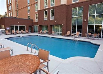 Hotel Hampton & Arrowood Rd 3*