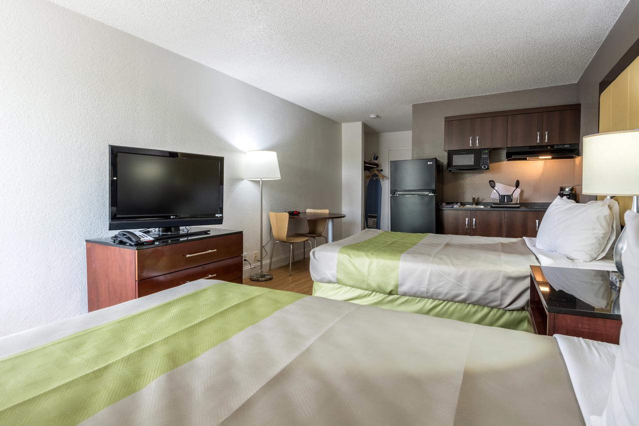 Hotel 6-charlotte, Nc