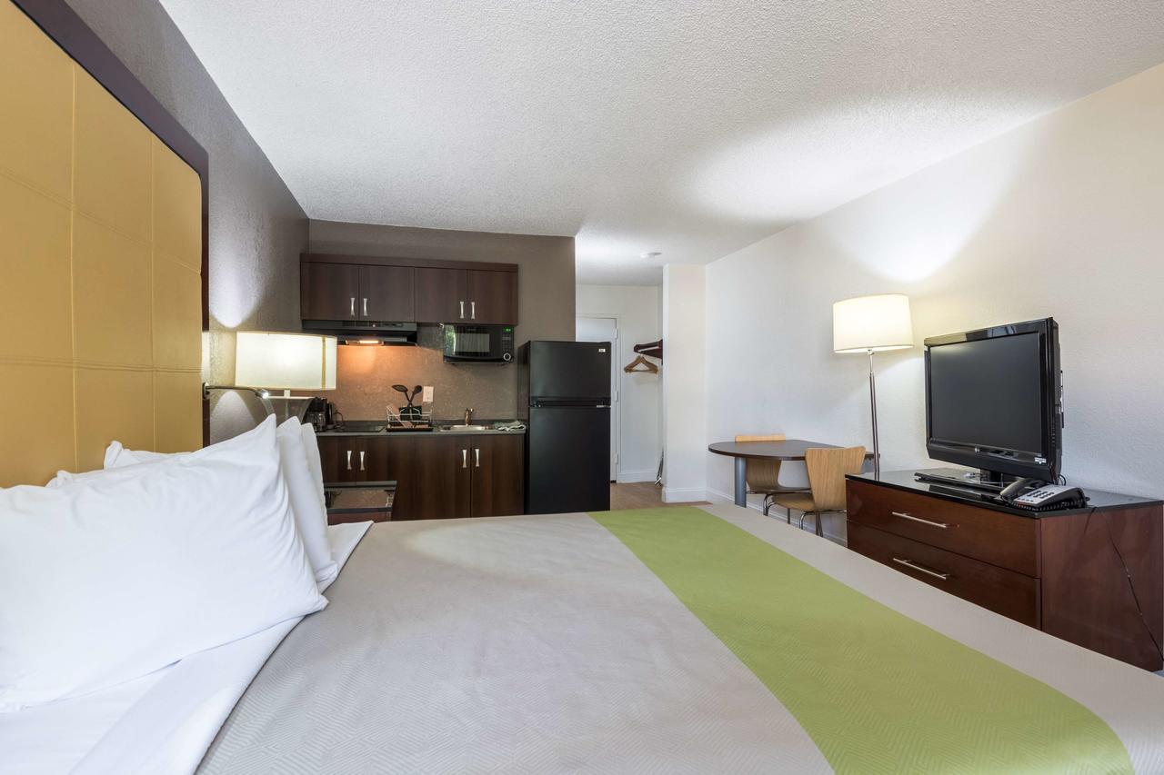 6-charlotte, Nc Hotel