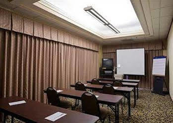 Hampton & Arrowood Rd Hotel