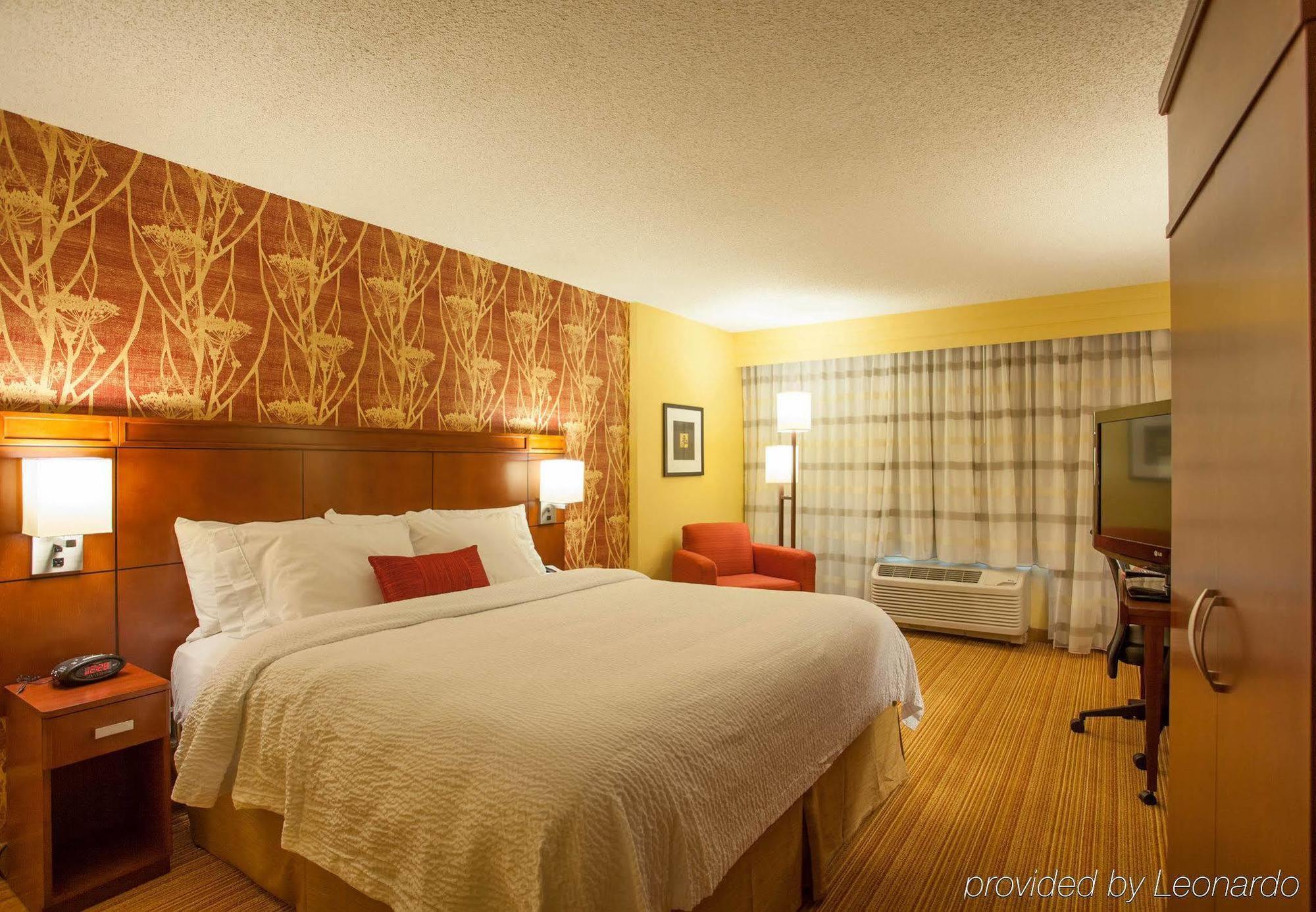 Courtyard By Marriott Charlotte Airport Loso Hotel Charlotte