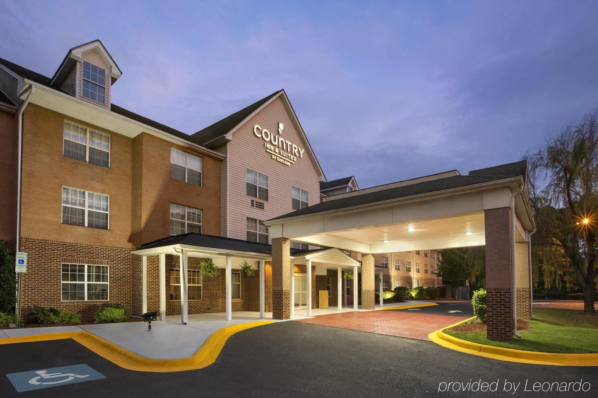 Country & By Radisson, Place, Nc 3*