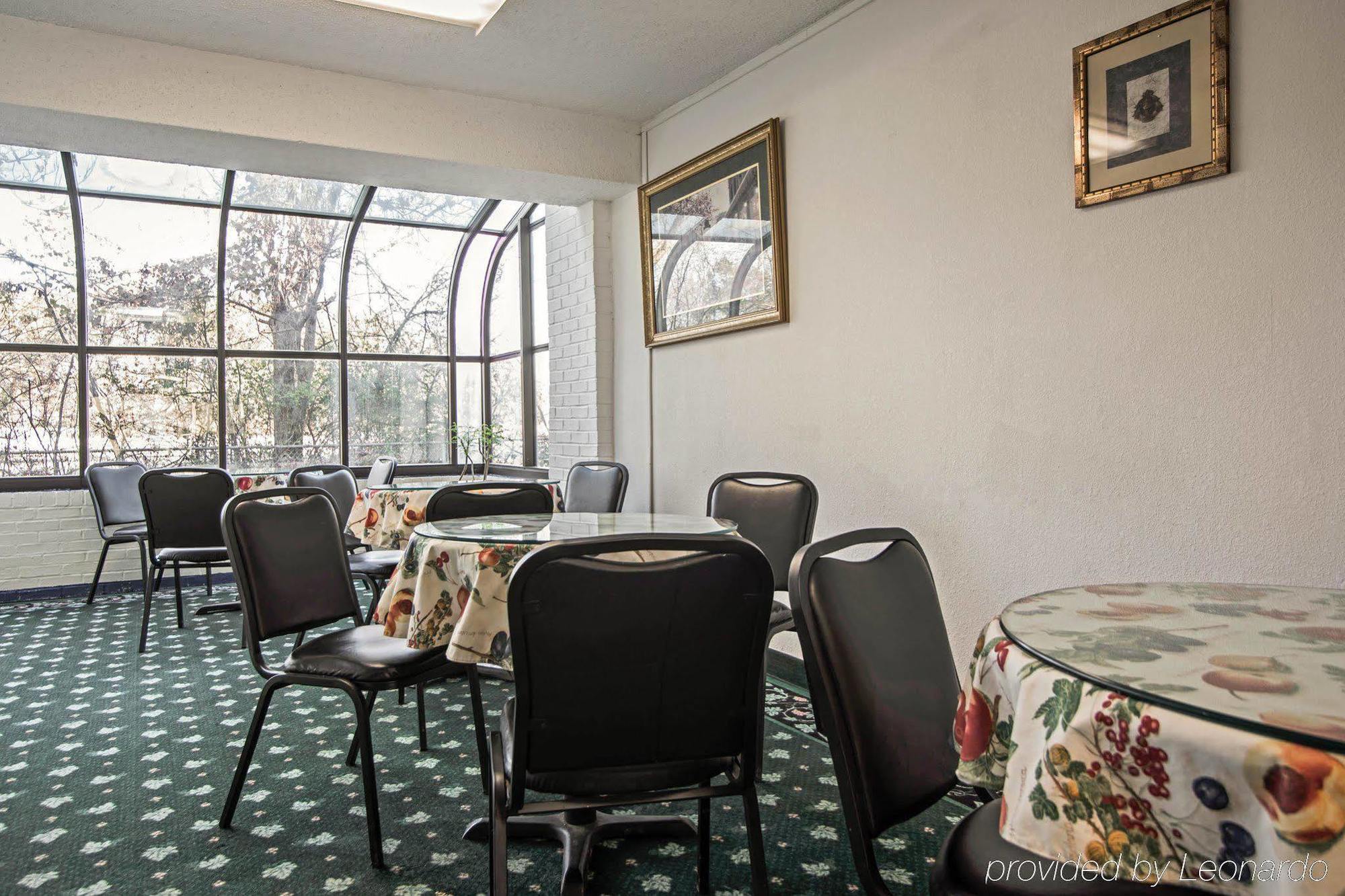 Hotel Quality Airport-near Uptown 2*