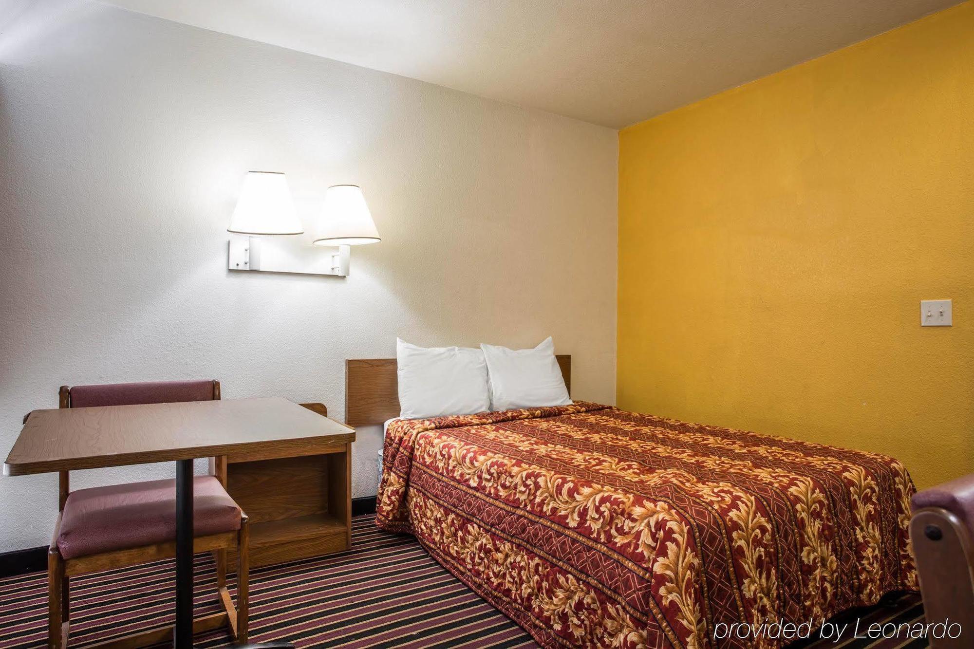 Rodeway Hotel