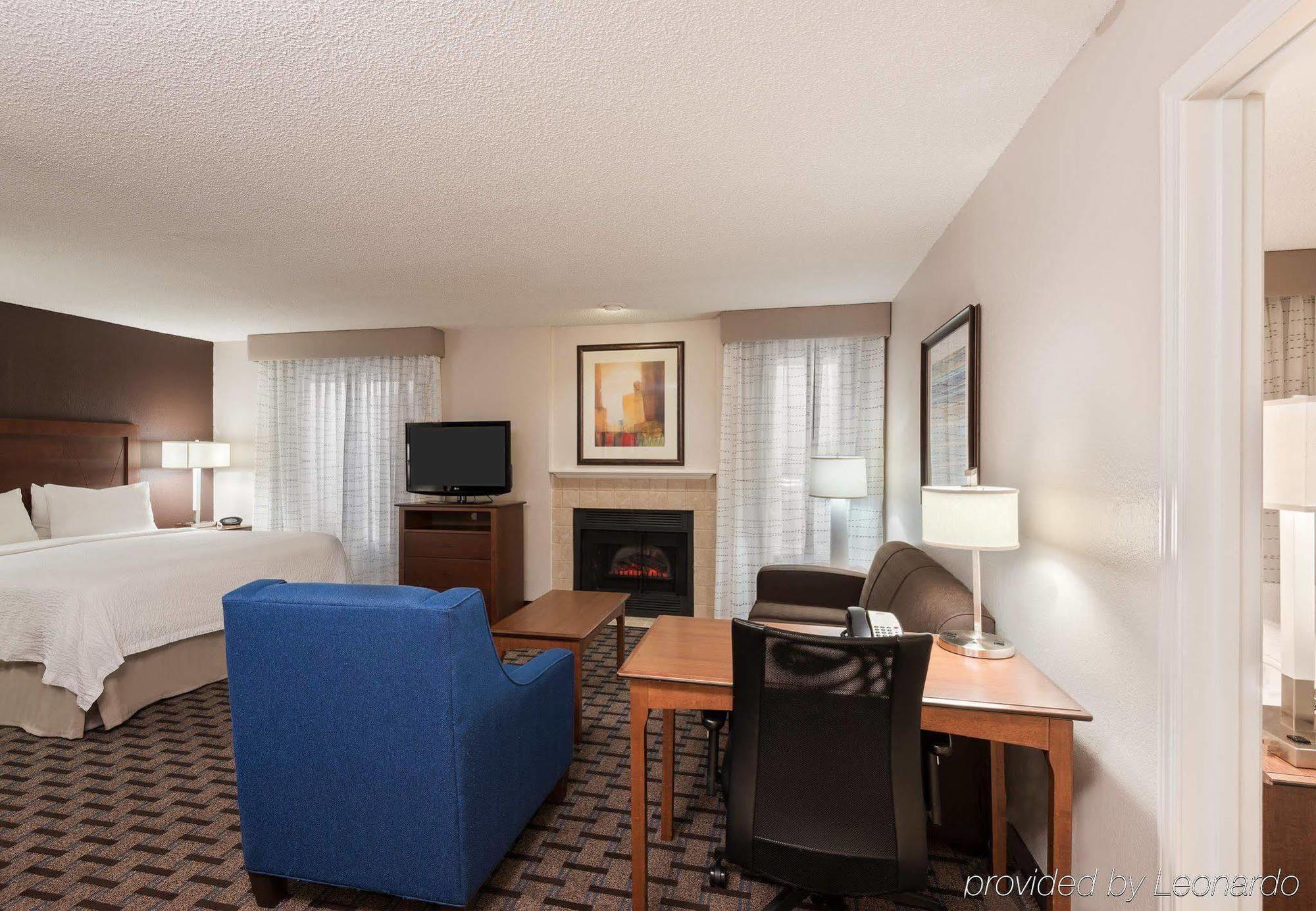 Vivo Living Hotel