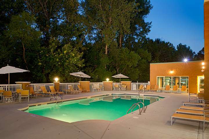 Hotel Hampton & Arrowood Rd Charlotte