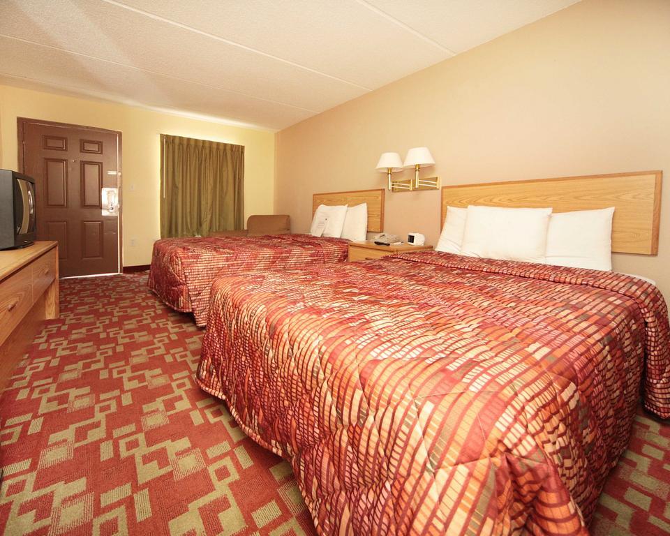 Hotel Rodeway Downtown 2*