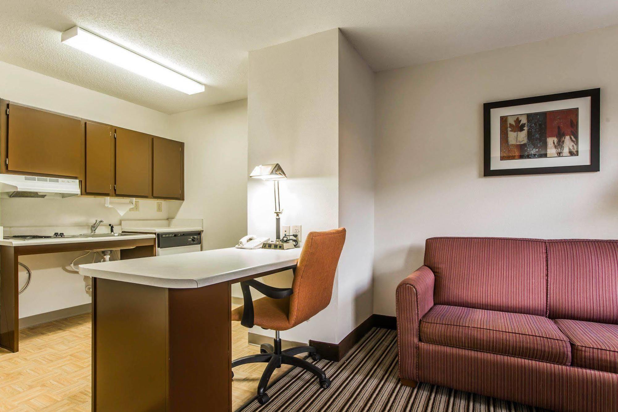 Candlewood - - Arrowood By Ihg Hotel Charlotte