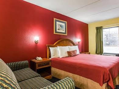 Rodeway Downtown Hotel