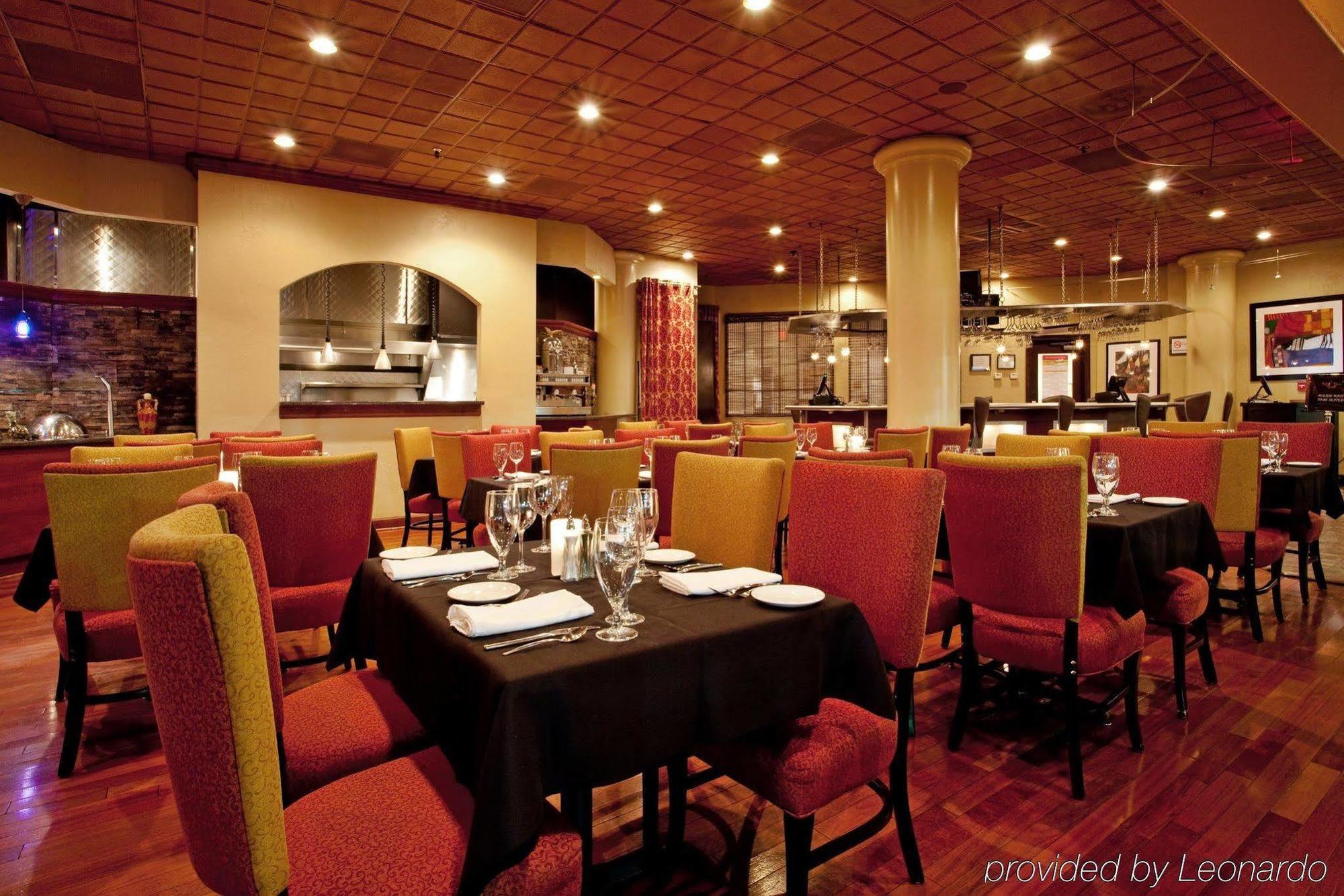 Doubletree By Hilton Center Hotel 4*