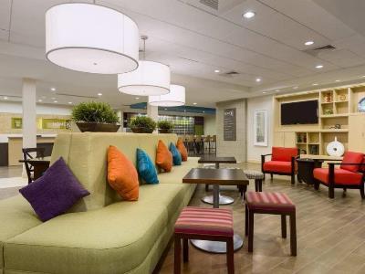 Hotel Home2 I-77 South 3*