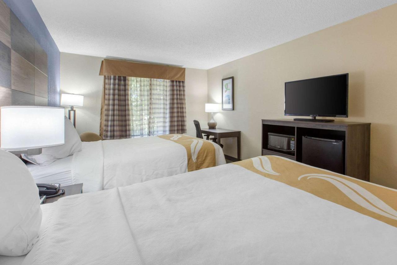 Hotel Quality Airport-near Uptown 2*