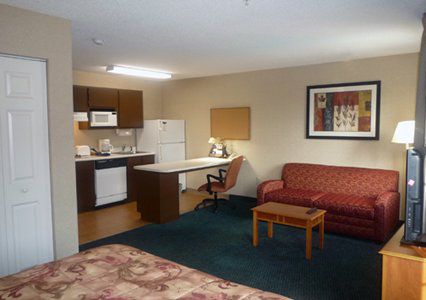 Candlewood - - Arrowood By Ihg Hotel