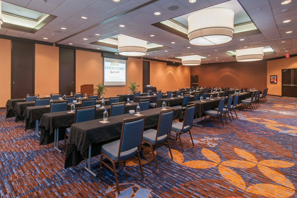 Courtyard By Marriott Charlotte Airport Loso 3* Charlotte