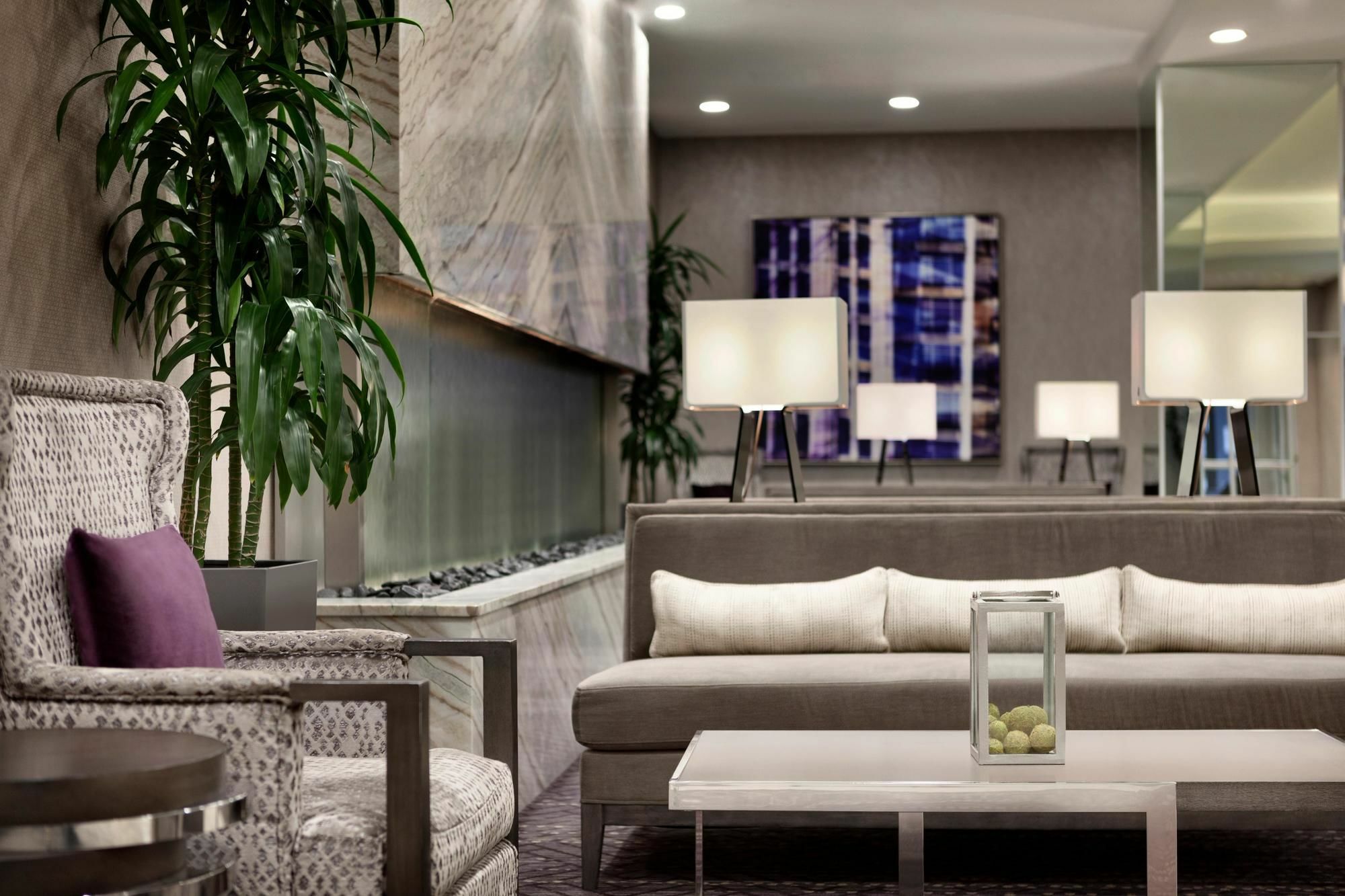 Embassy By Hilton Uptown 4*
