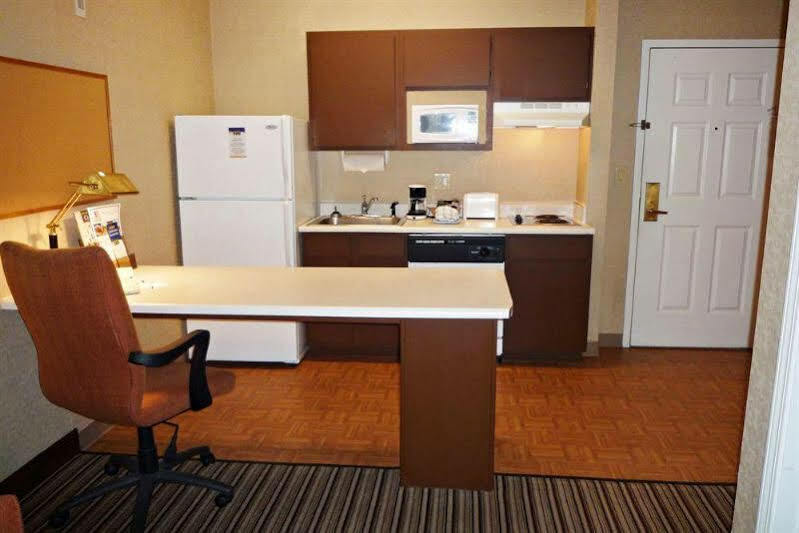 Candlewood - - Arrowood By Ihg Hotel Charlotte