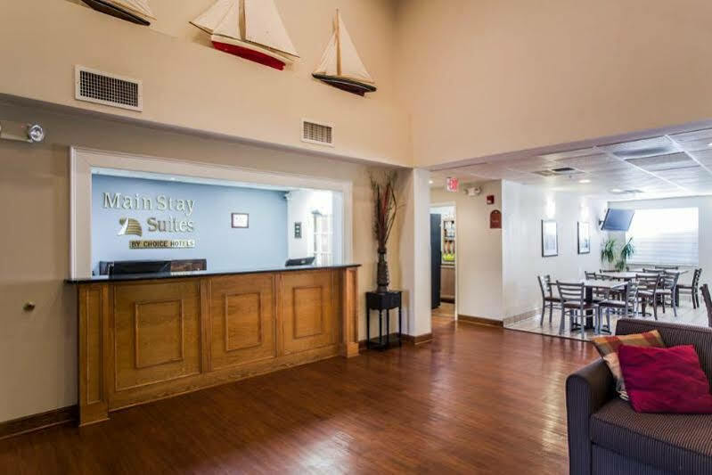 Candlewood - - Arrowood By Ihg Hotel 2*