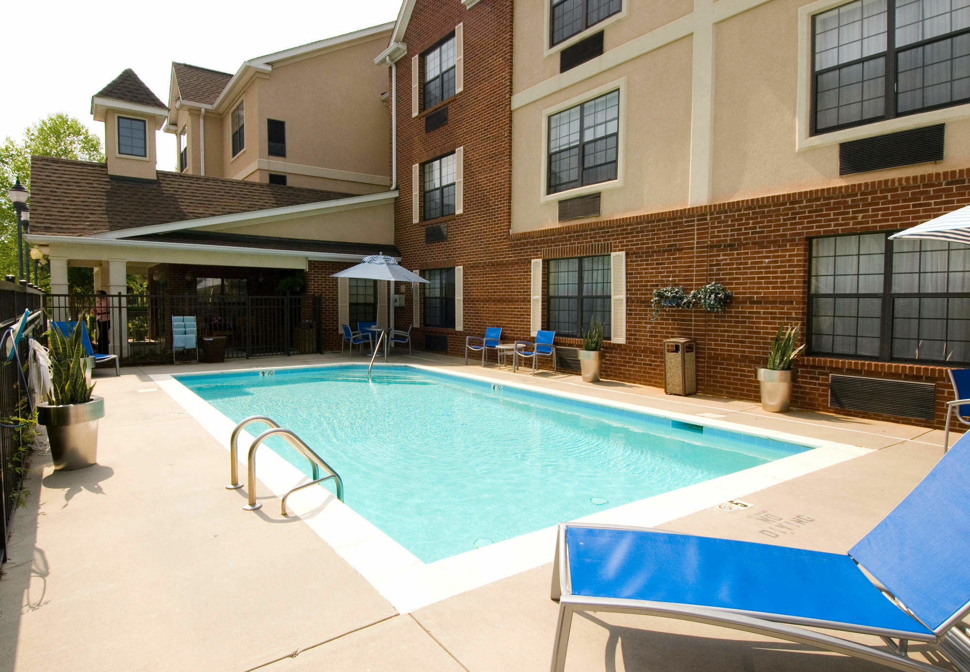 Towneplace By Marriott Univ. Research Park Hotel 2*