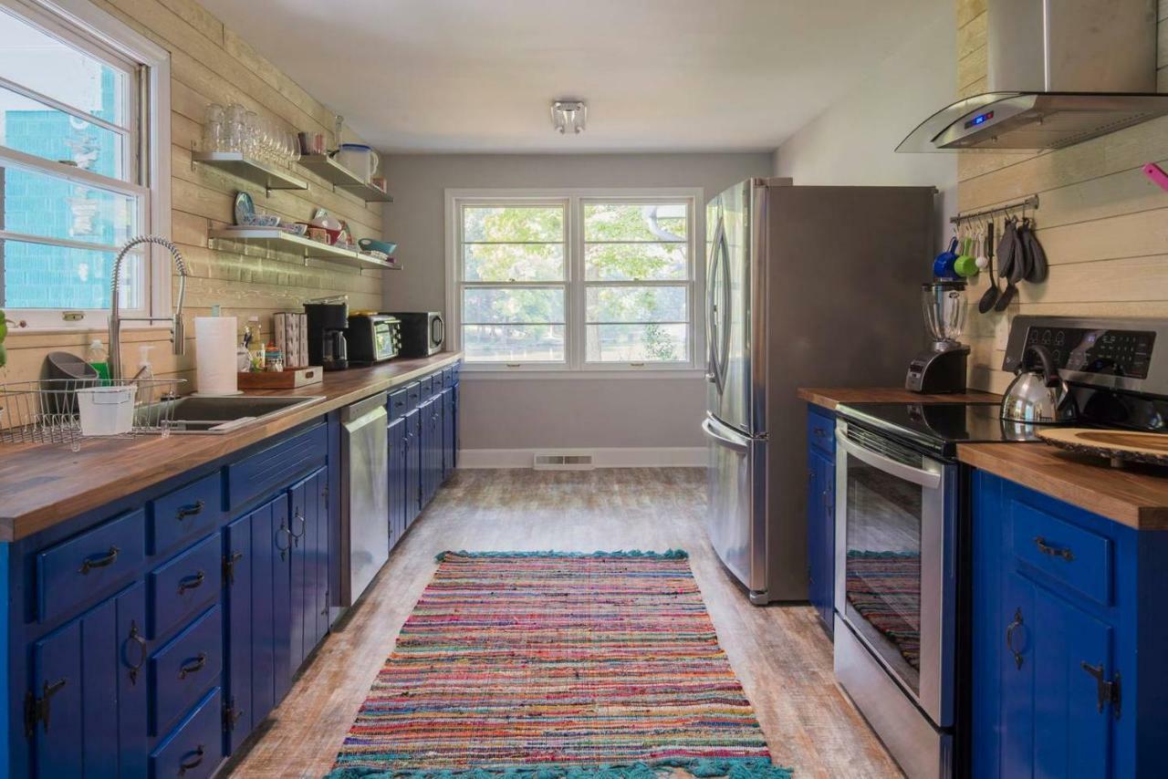 Boho By The Water! 1750sqft - Fishing & Sleeps 10!