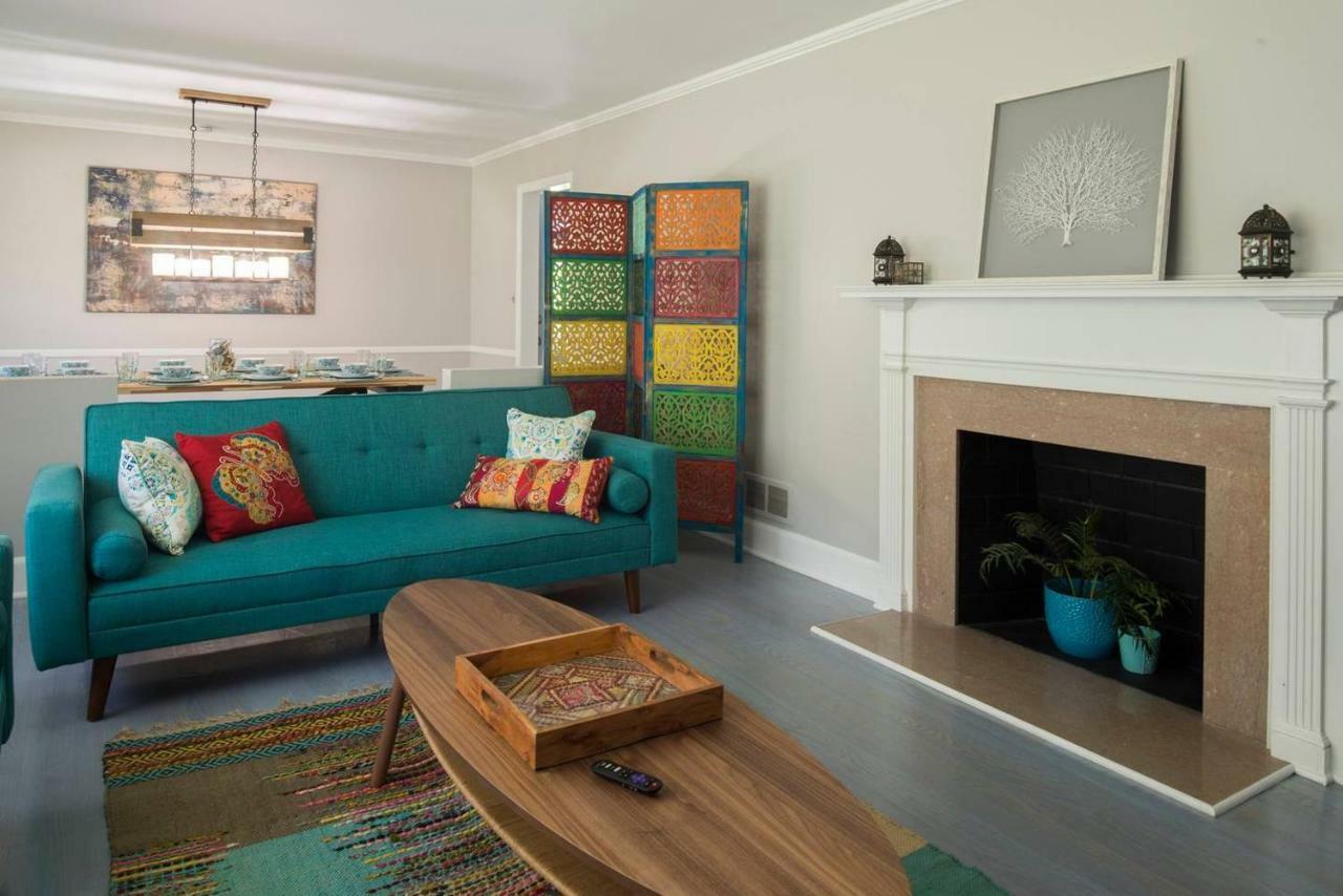 Holiday home Boho By The Water! 1750sqft - Fishing & Sleeps 10! Charlotte