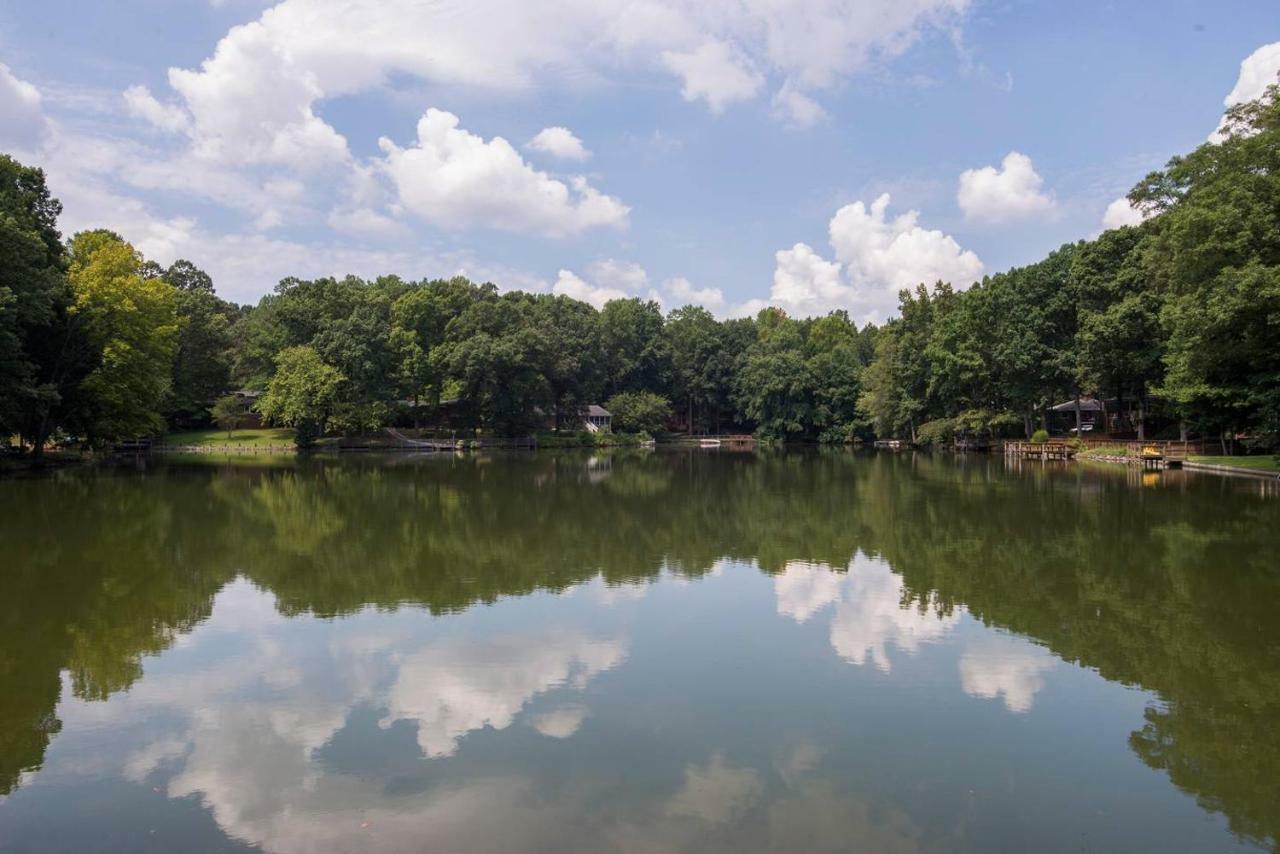 Boho By The Water! 1750sqft - Fishing & Sleeps 10! *