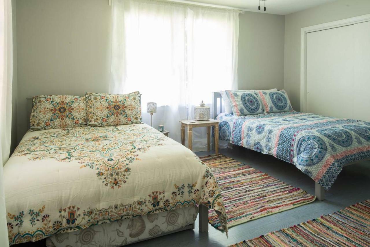 Holiday home Boho By The Water! 1750sqft - Fishing & Sleeps 10! *