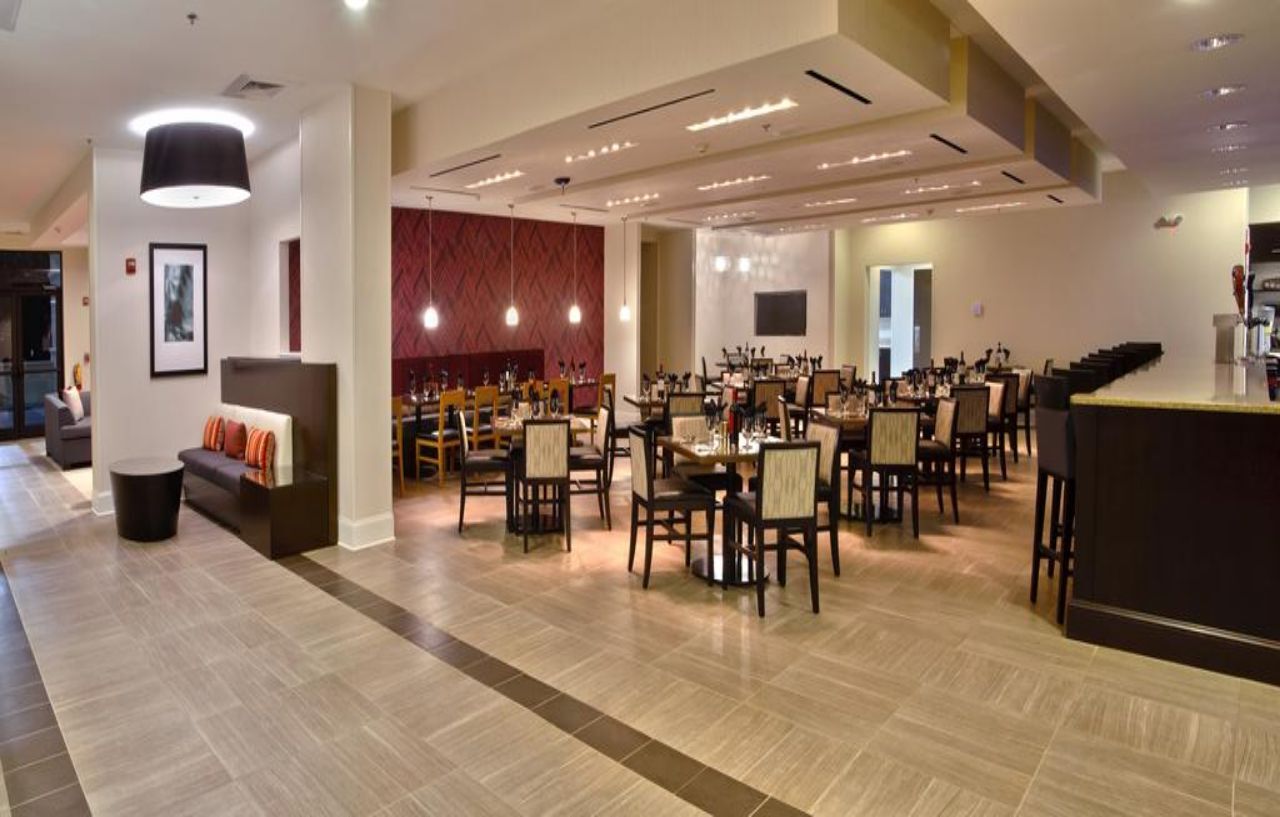 Hotel Airport By Ihg