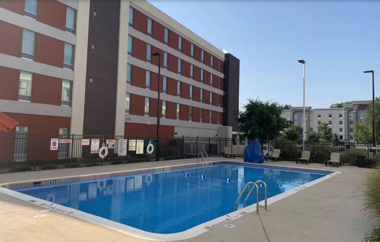 Airport By Ihg Hotel Charlotte