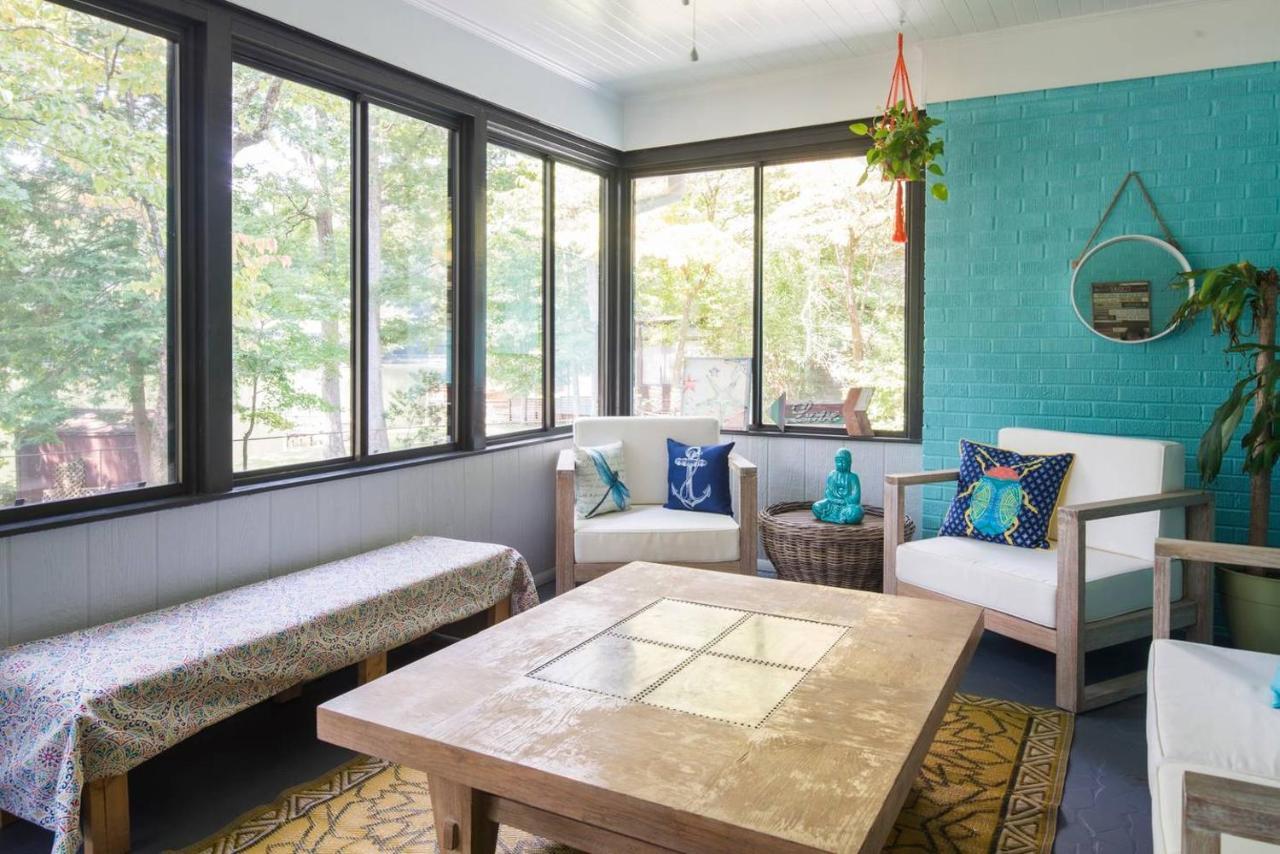 Boho By The Water! 1750sqft - Fishing & Sleeps 10! Charlotte