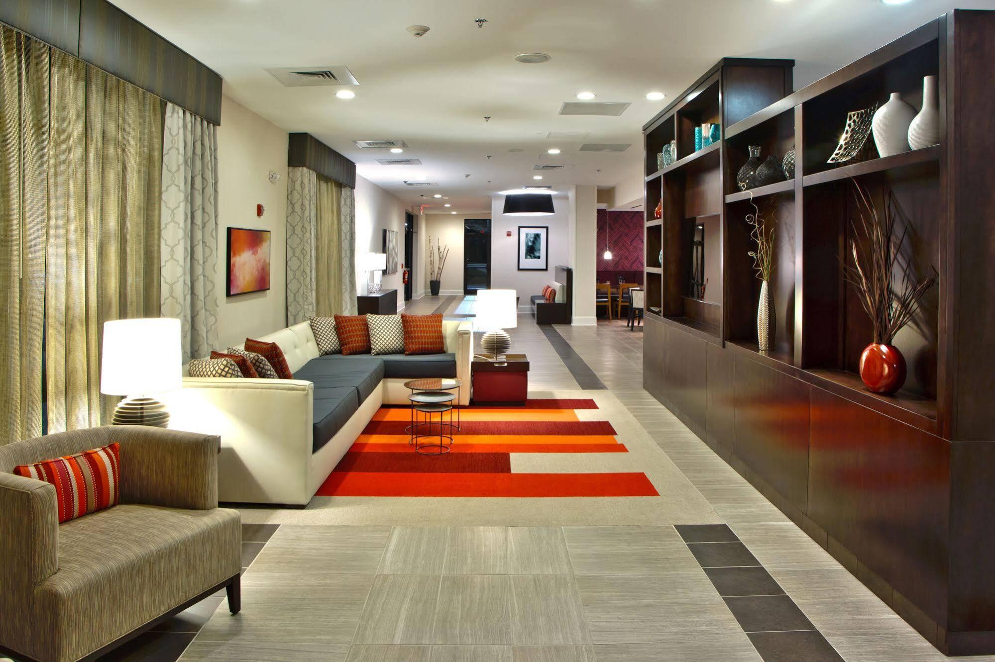 Hotel Airport By Ihg