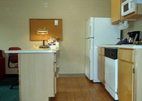Candlewood - - Arrowood By Ihg Hotel Charlotte